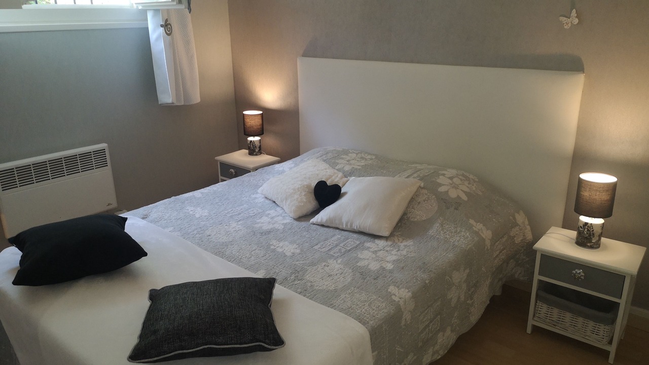 Photo of Bedroom in Casseneuil