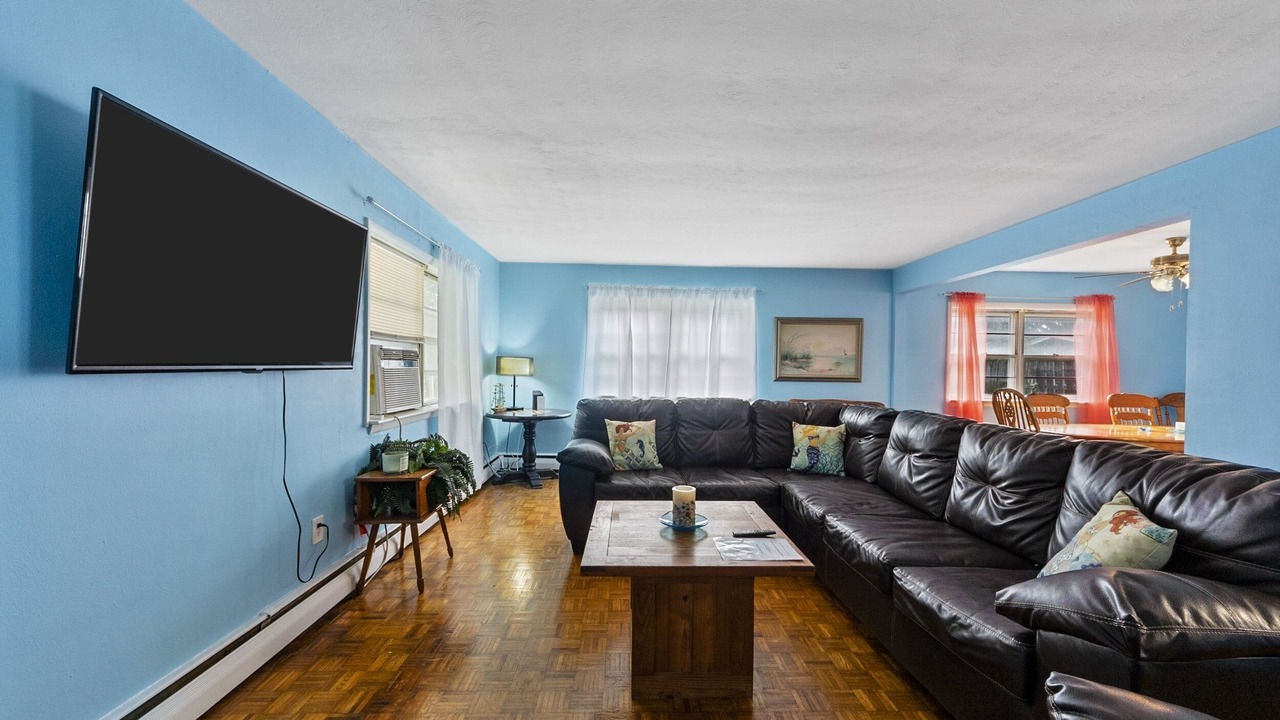 Photo of Bedroom in Cottage Line