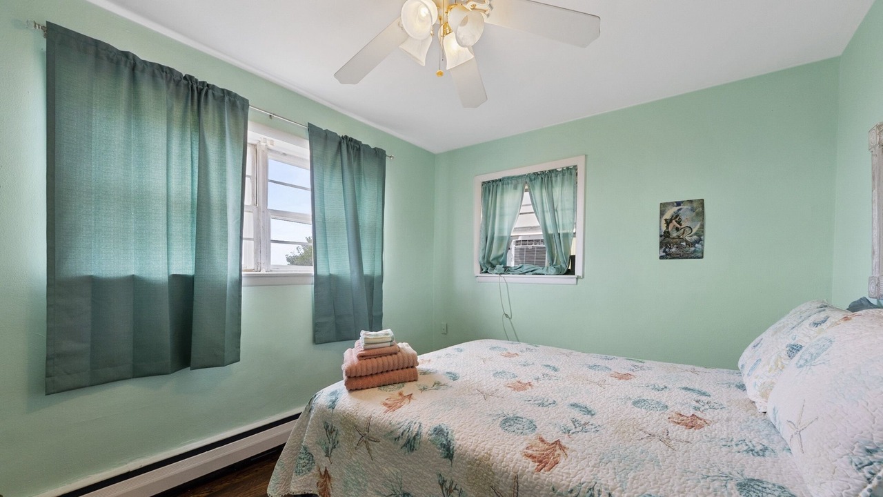 Photo of Bedroom in Cottage Line