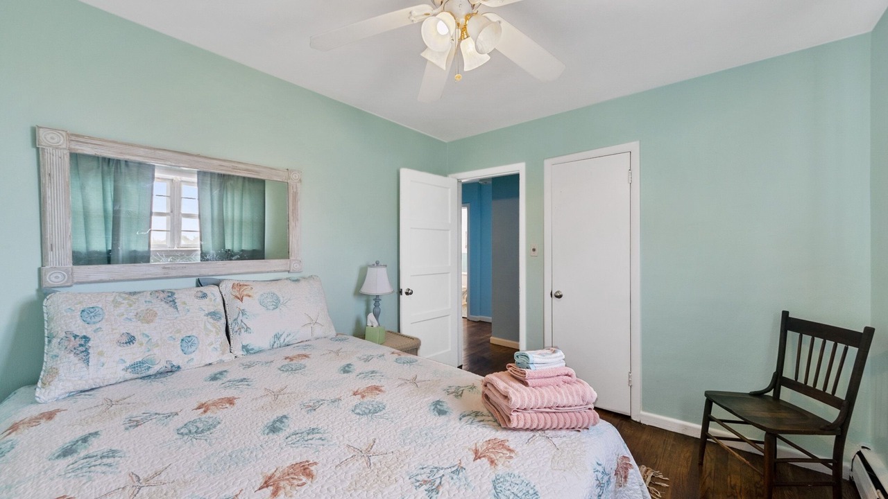 Photo of Bedroom in Cottage Line