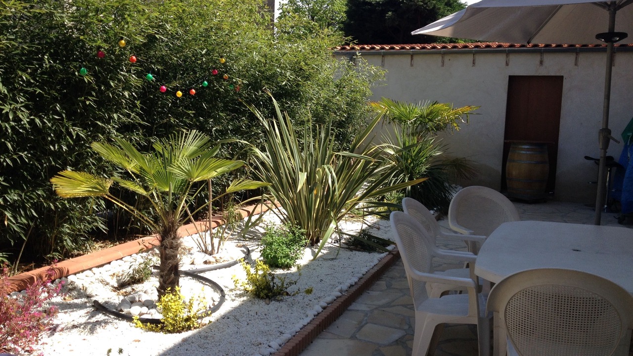 Photo of Outdoor in Roseraie