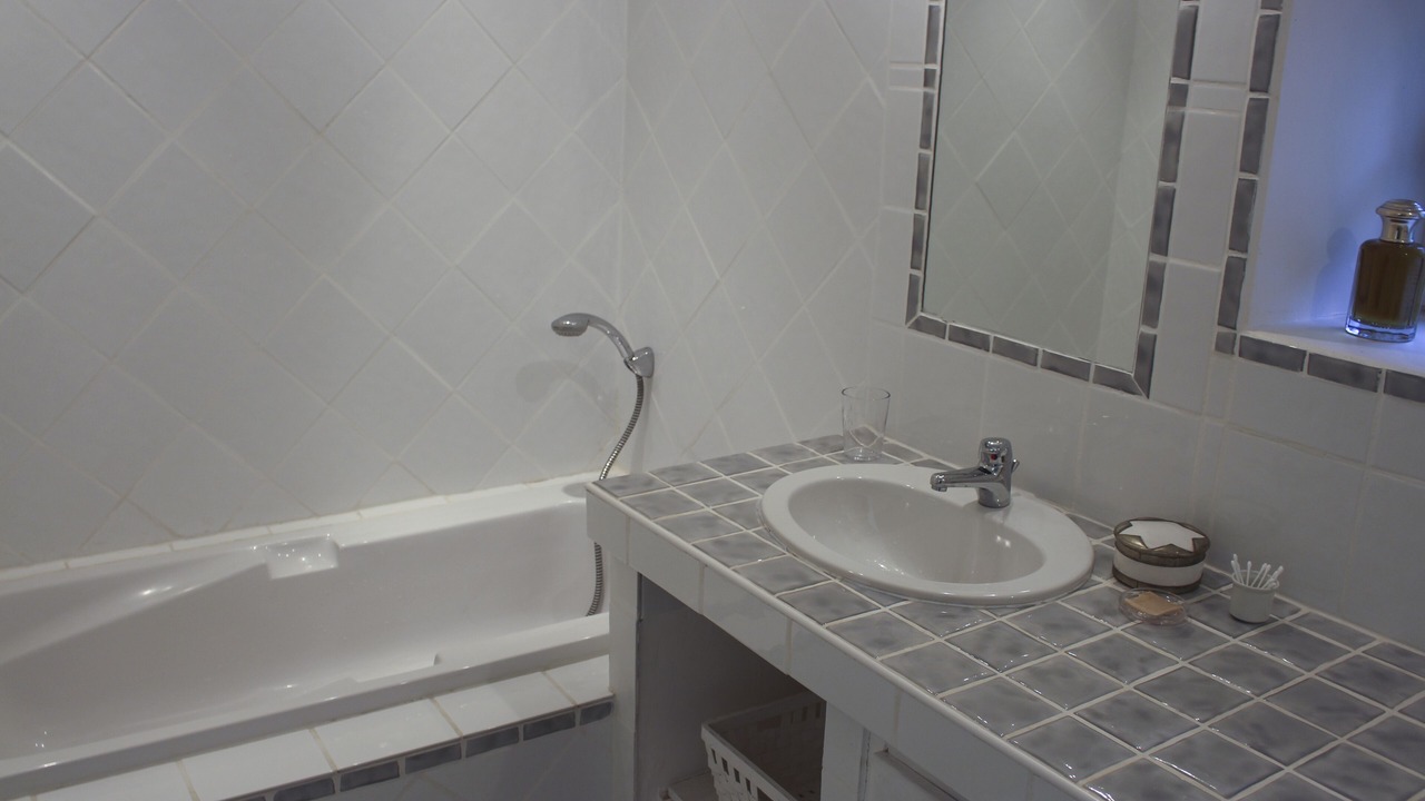 Photo of Bathroom in Cahuzac