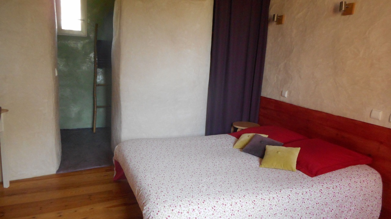 Photo of Bedroom in Savigne-sous-le-Lude