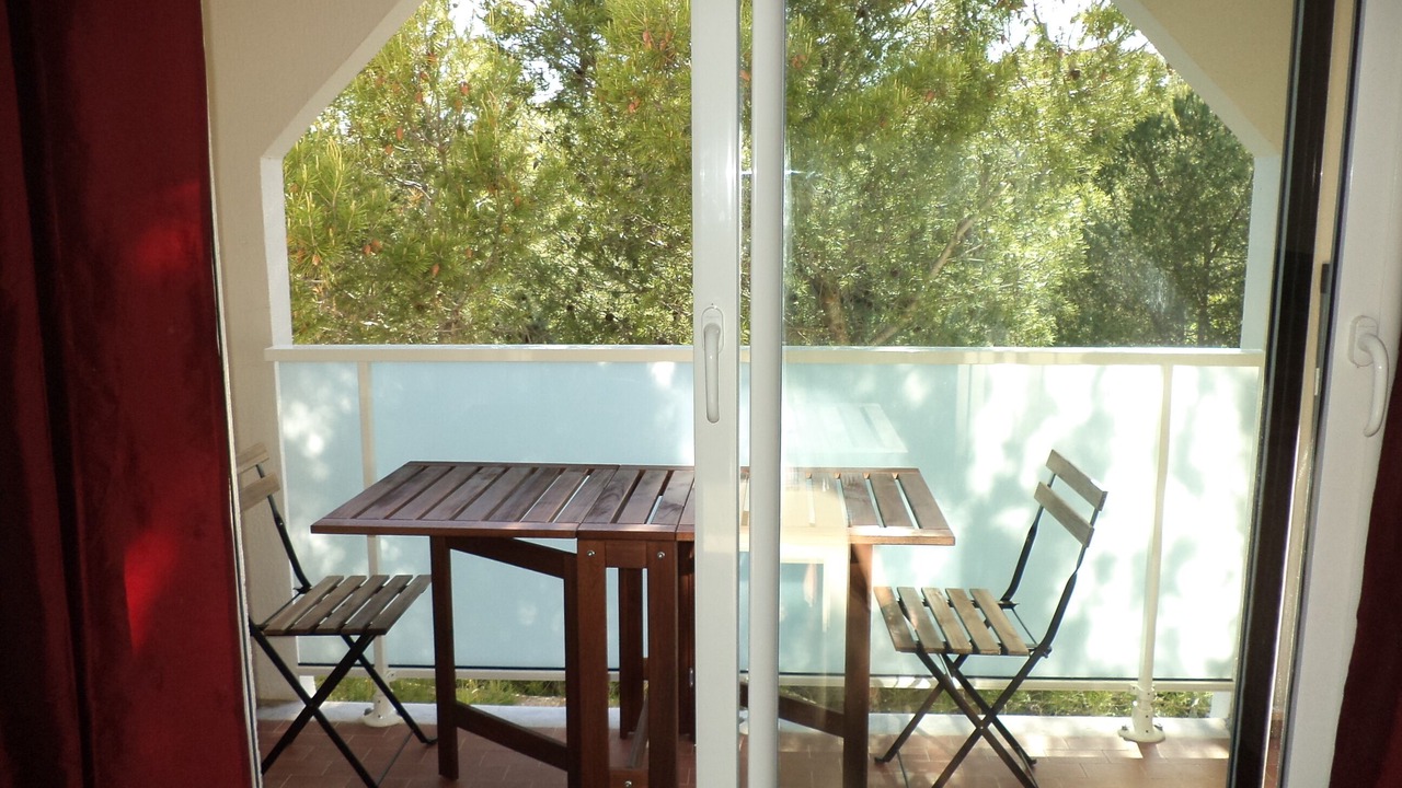 Photo of Outdoor in Hopitaux-Facultes