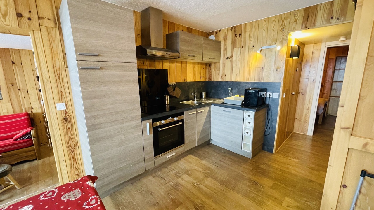 Photo of Kitchen in Arc-2000