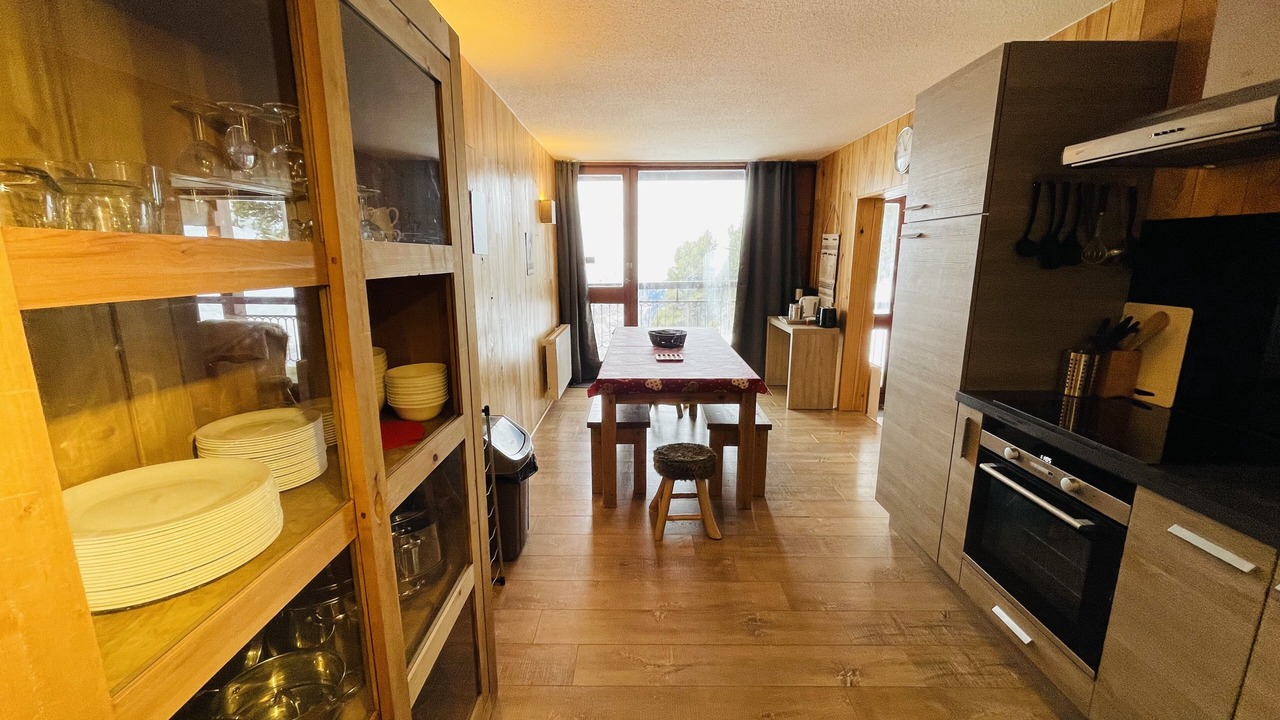 Photo of Kitchen in Arc-2000