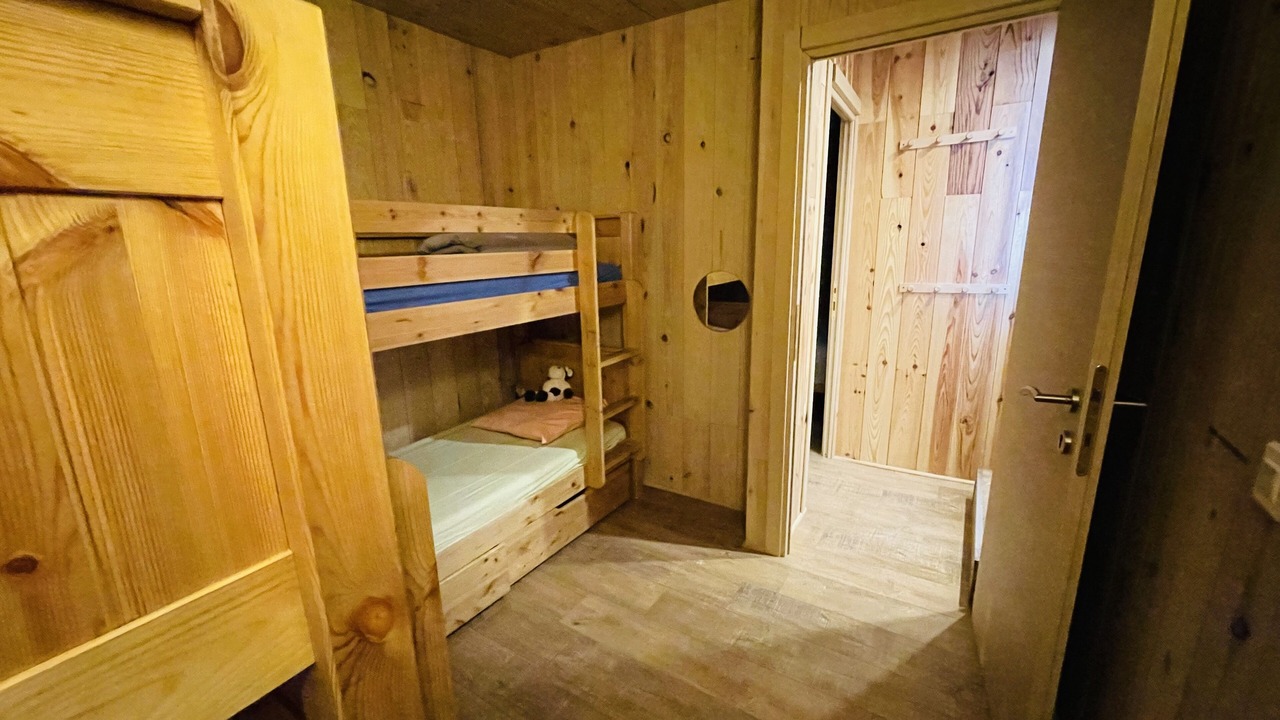 Photo of Bedroom in Arc-2000