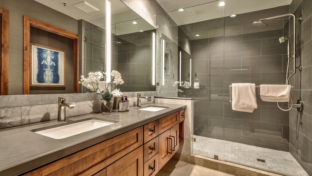 Photo of Bathroom in Lakeside Park