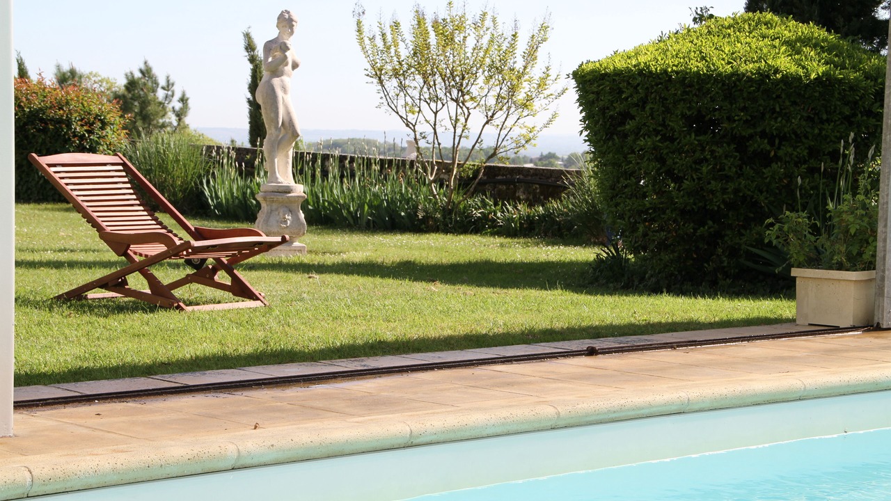 Photo of Outdoor in Leyritz-Moncassin