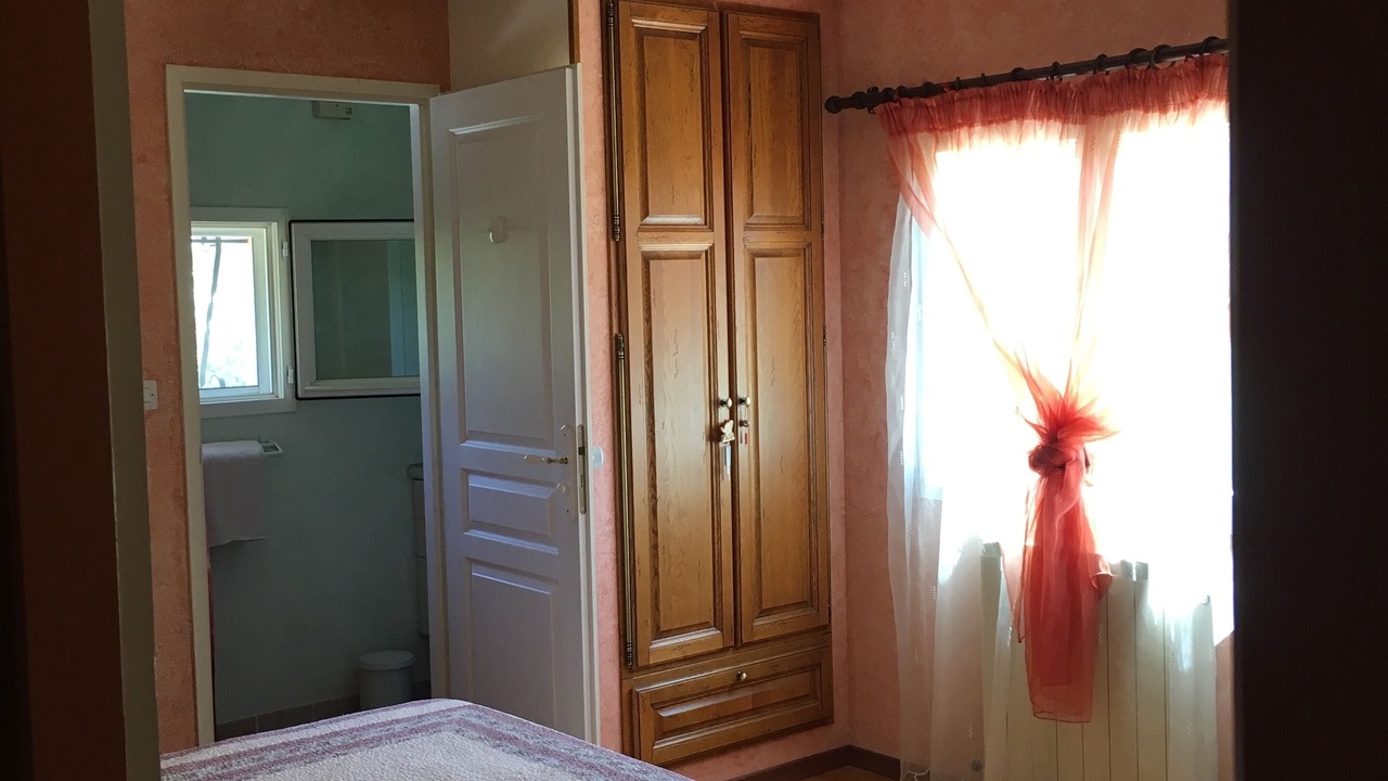 Photo of Bedroom in Cabrieres-d'Avignon