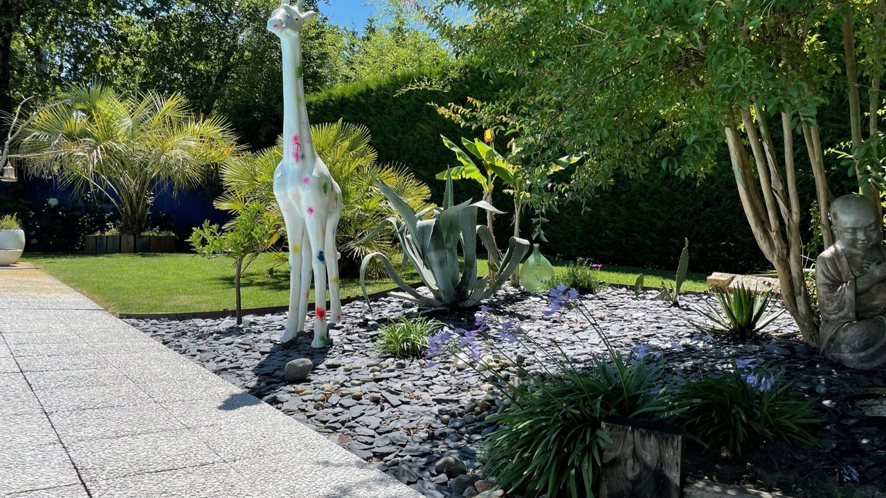 Photo of Outdoor in Lanton