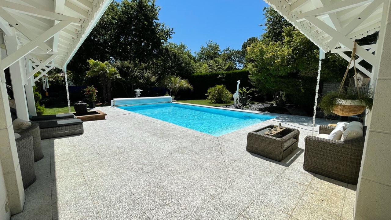 Photo of Outdoor in Lanton