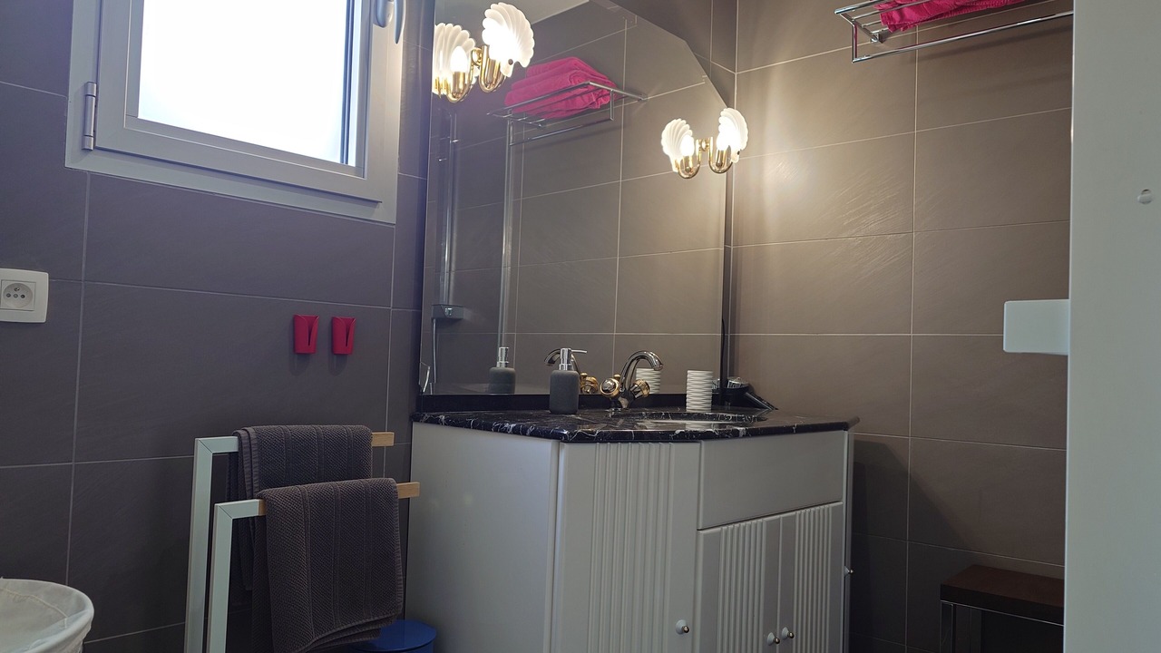 Photo of Bathroom in Vieux-Conde