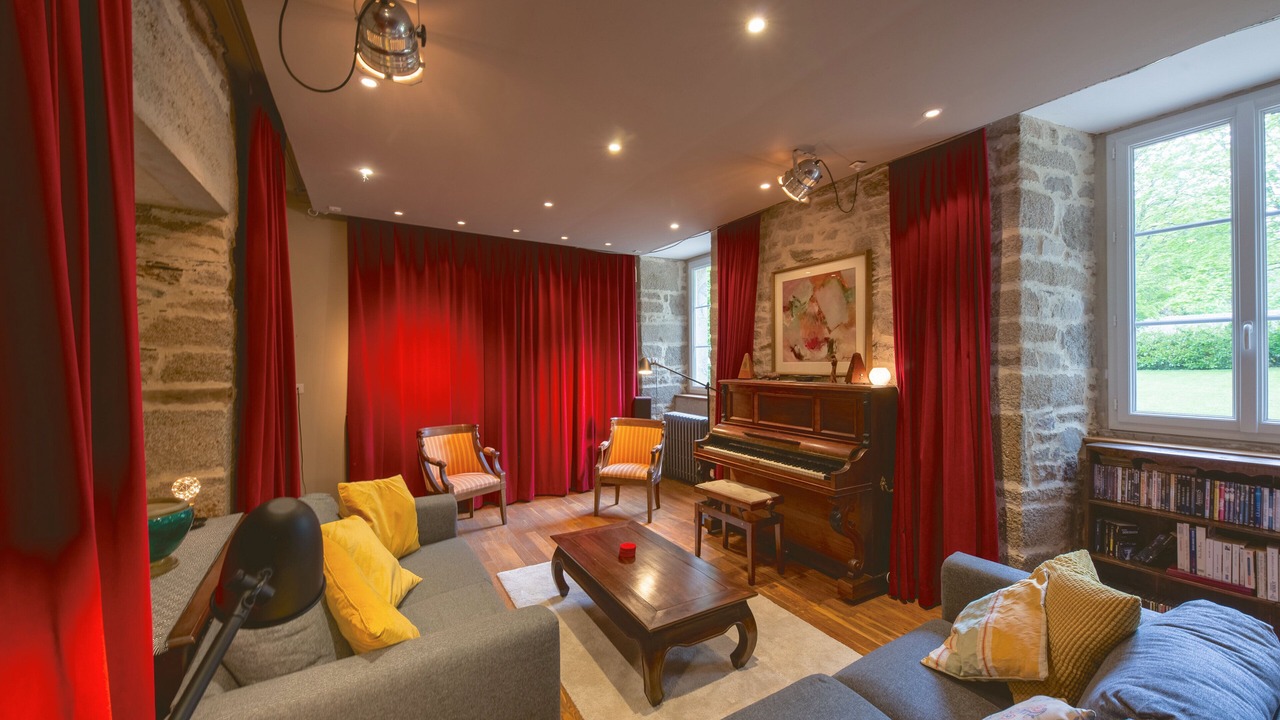 Photo of Livingroom in Plounevez-Lochrist