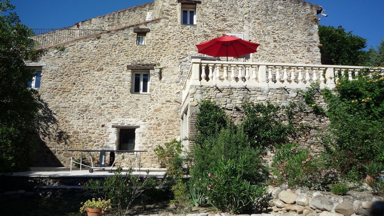 Photo of Others in Reynes