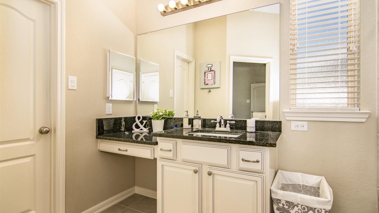 Photo of Bathroom in Central Southwest