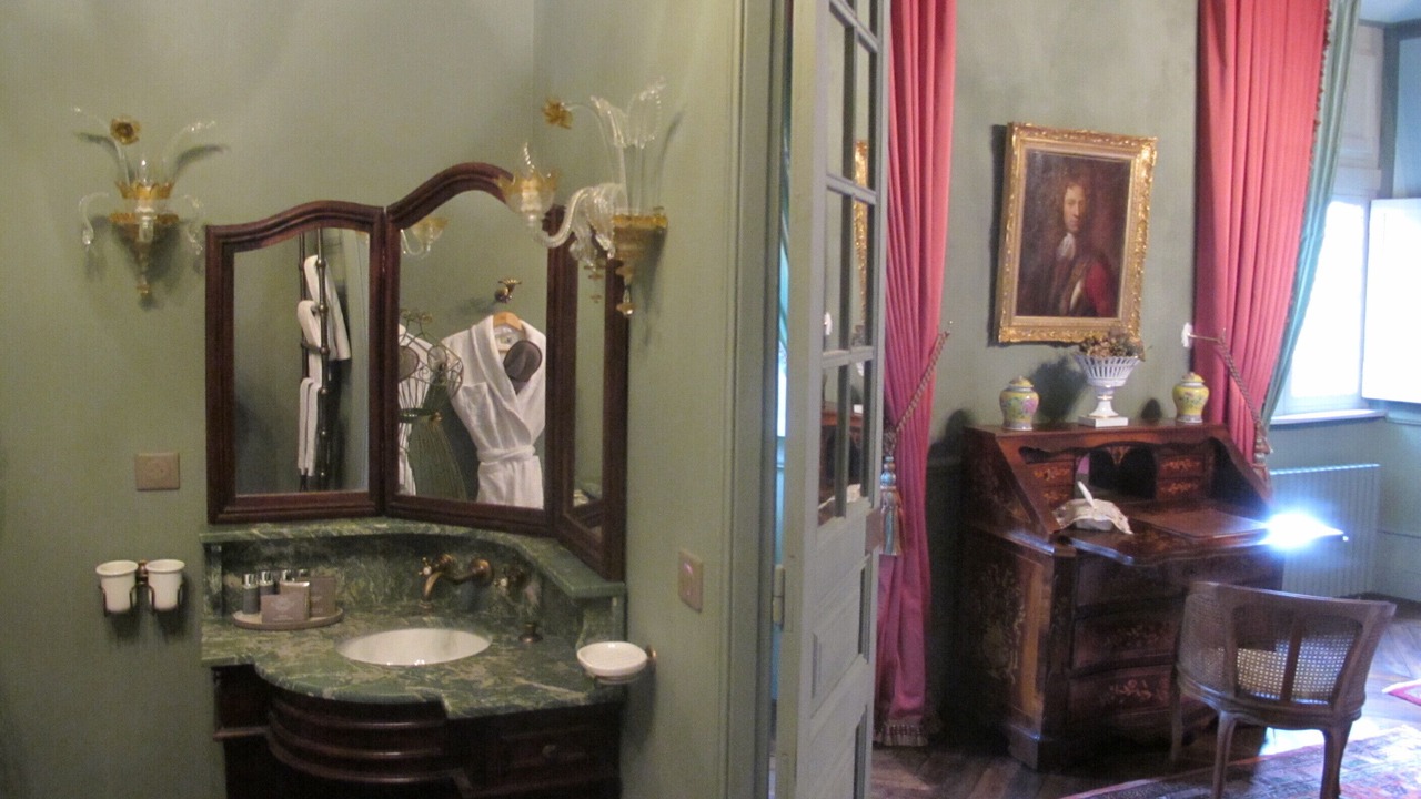 Photo of Bathroom in Onet-le-Chateau