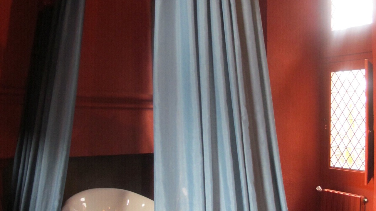Photo of Bathroom in Onet-le-Chateau