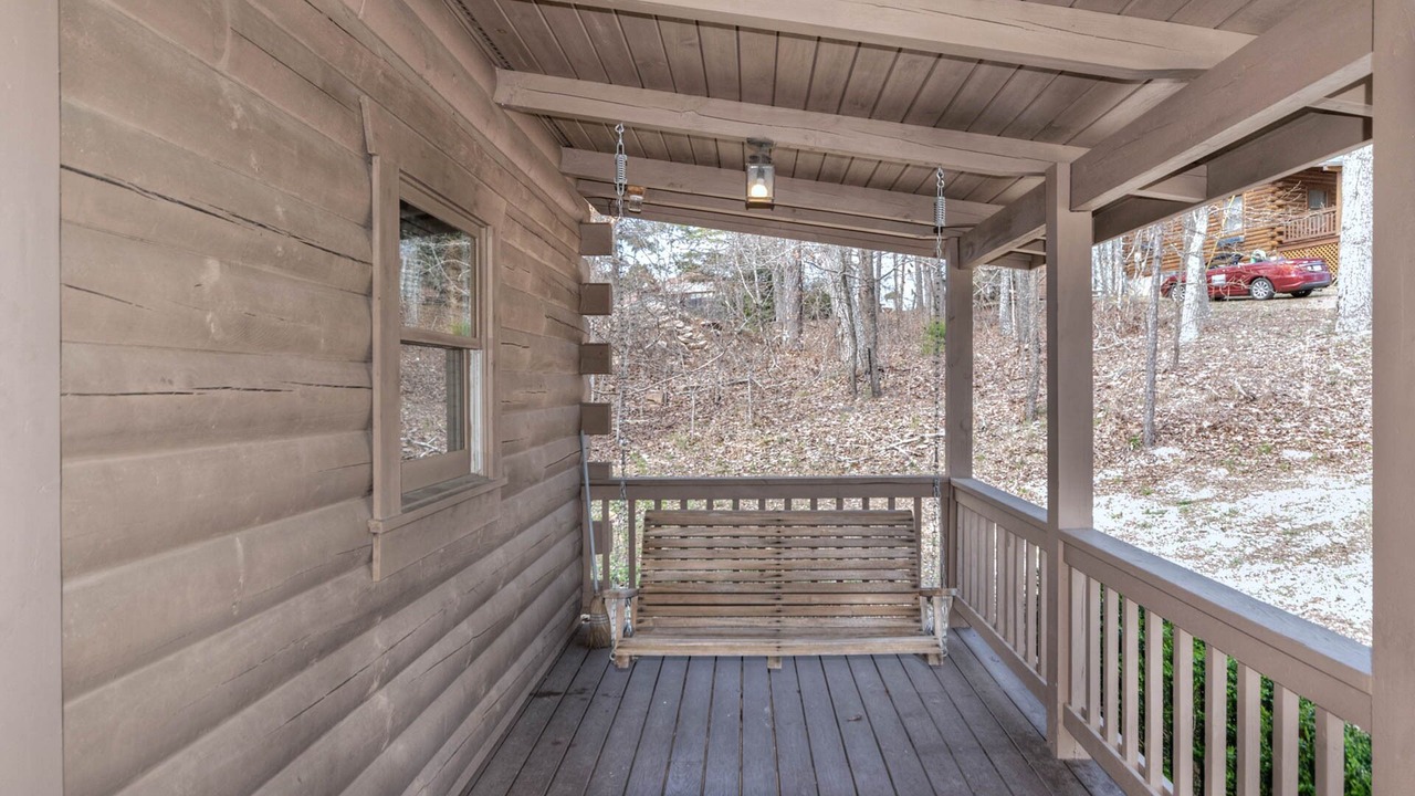 Photo of Patio Balcony in Pine Mountain