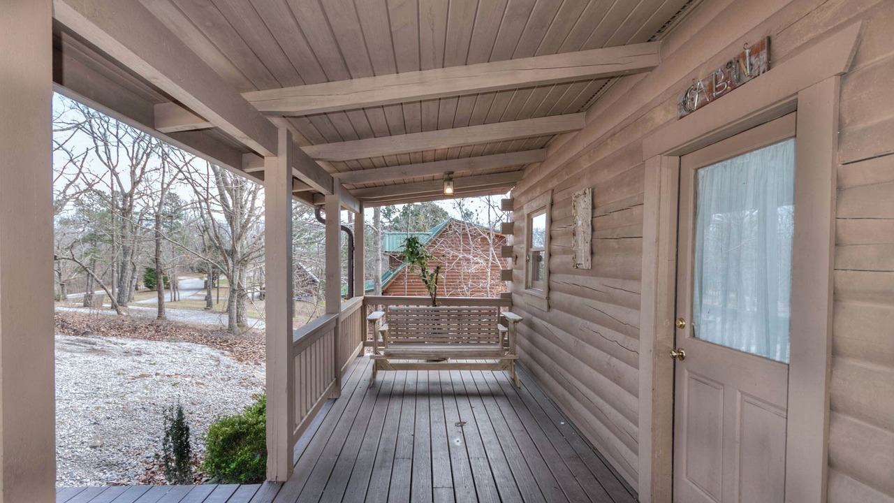 Photo of Patio Balcony in Pine Mountain