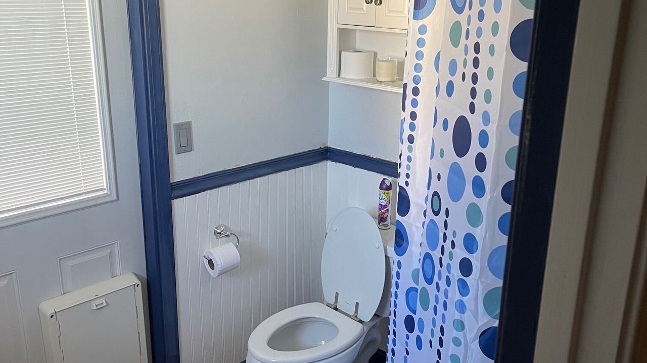 Photo of Bathroom in Discovery Bay