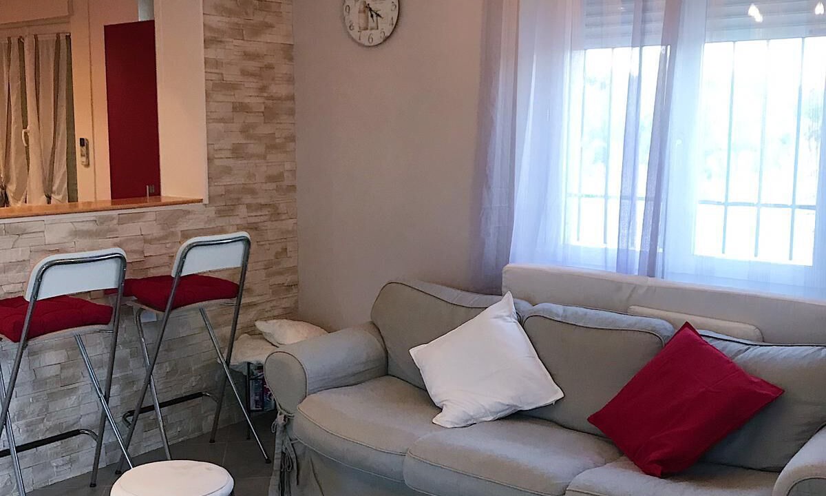Photo of Livingroom in Lirac