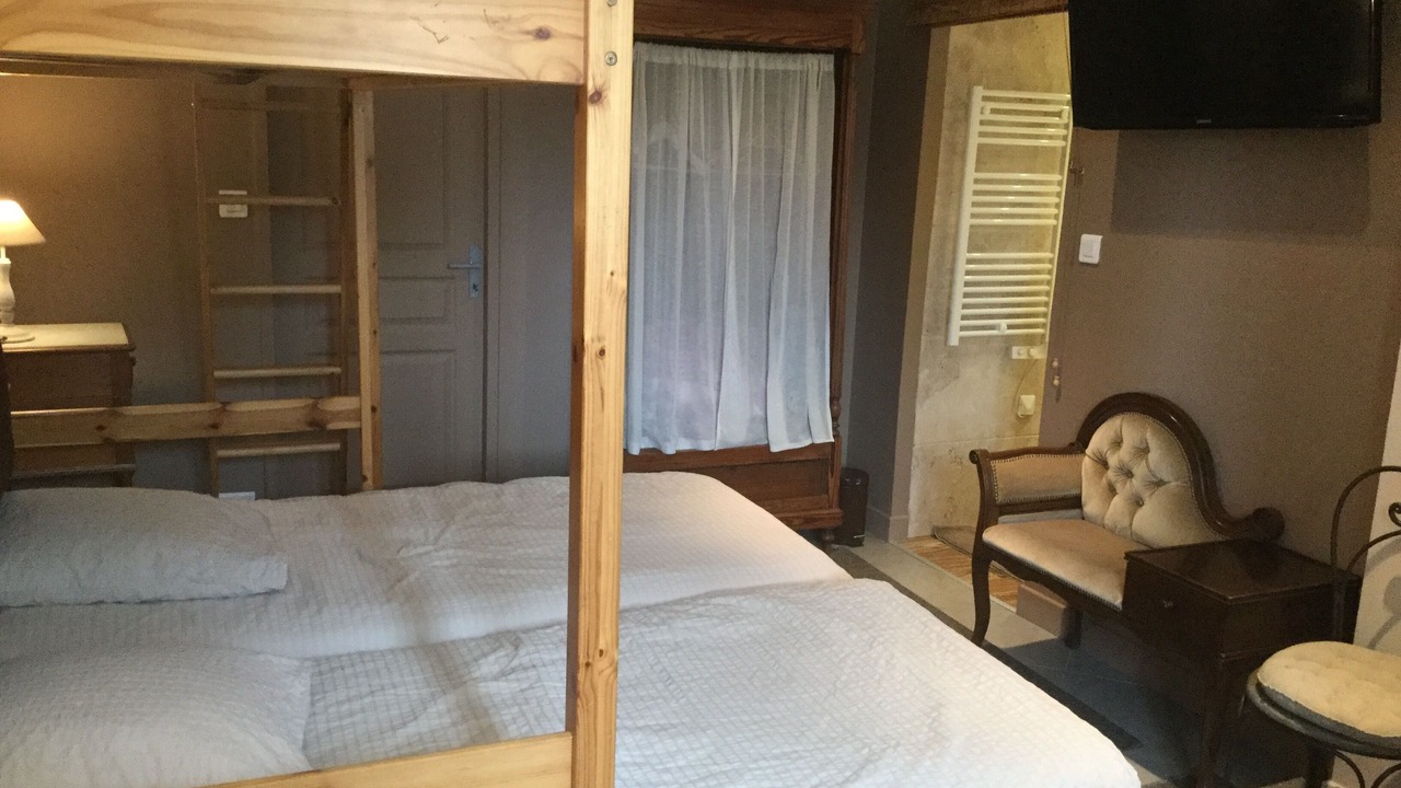 Photo of Bedroom in Lirac