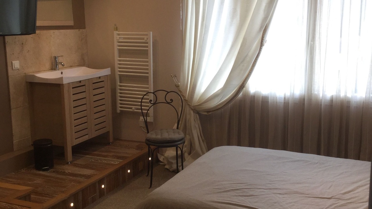 Photo of Bedroom in Lirac
