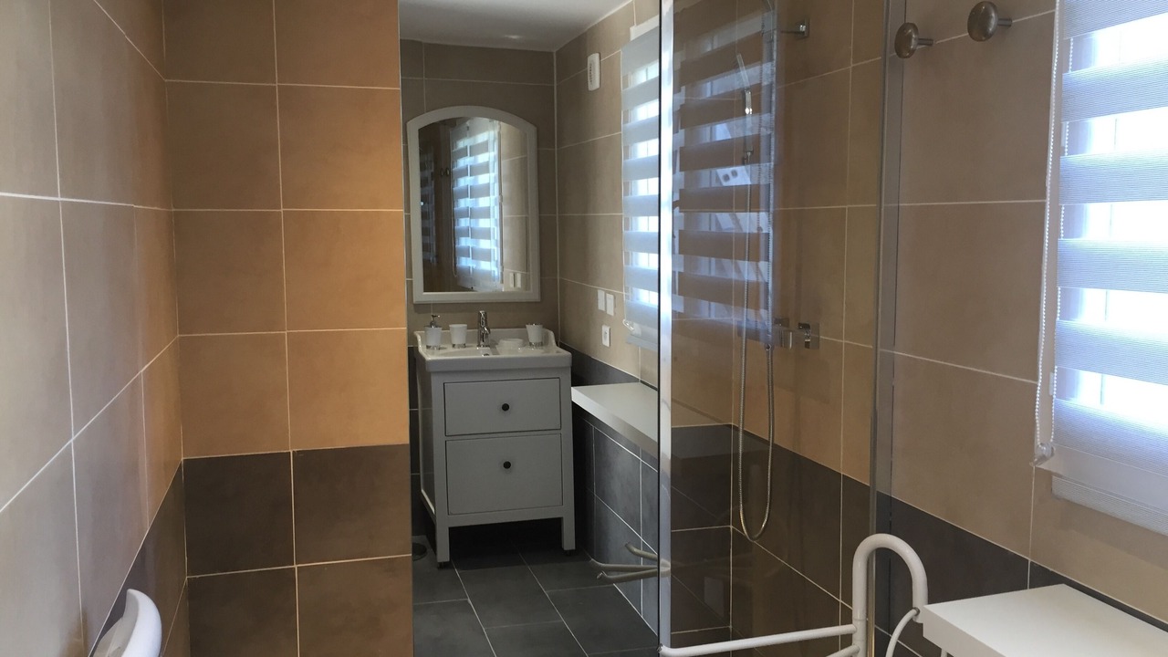 Photo of Bathroom in Chateaurenard