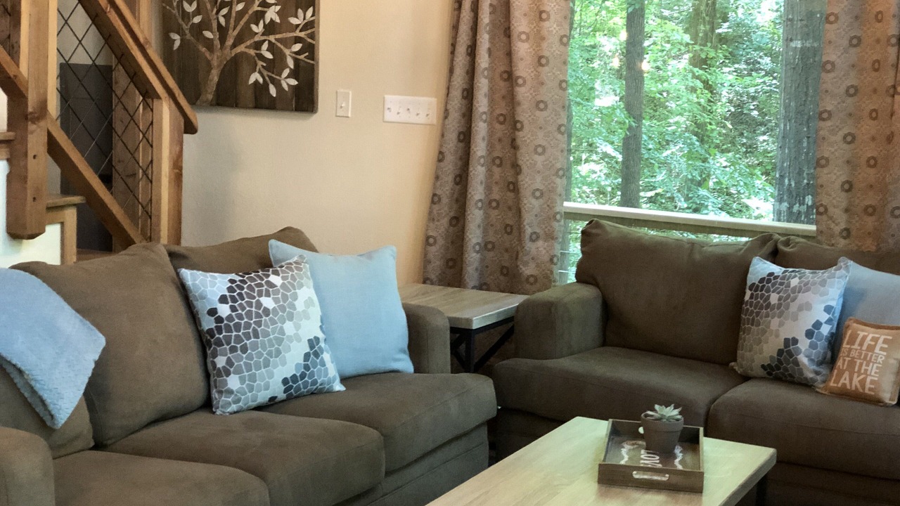 Photo of Livingroom in Scroggins