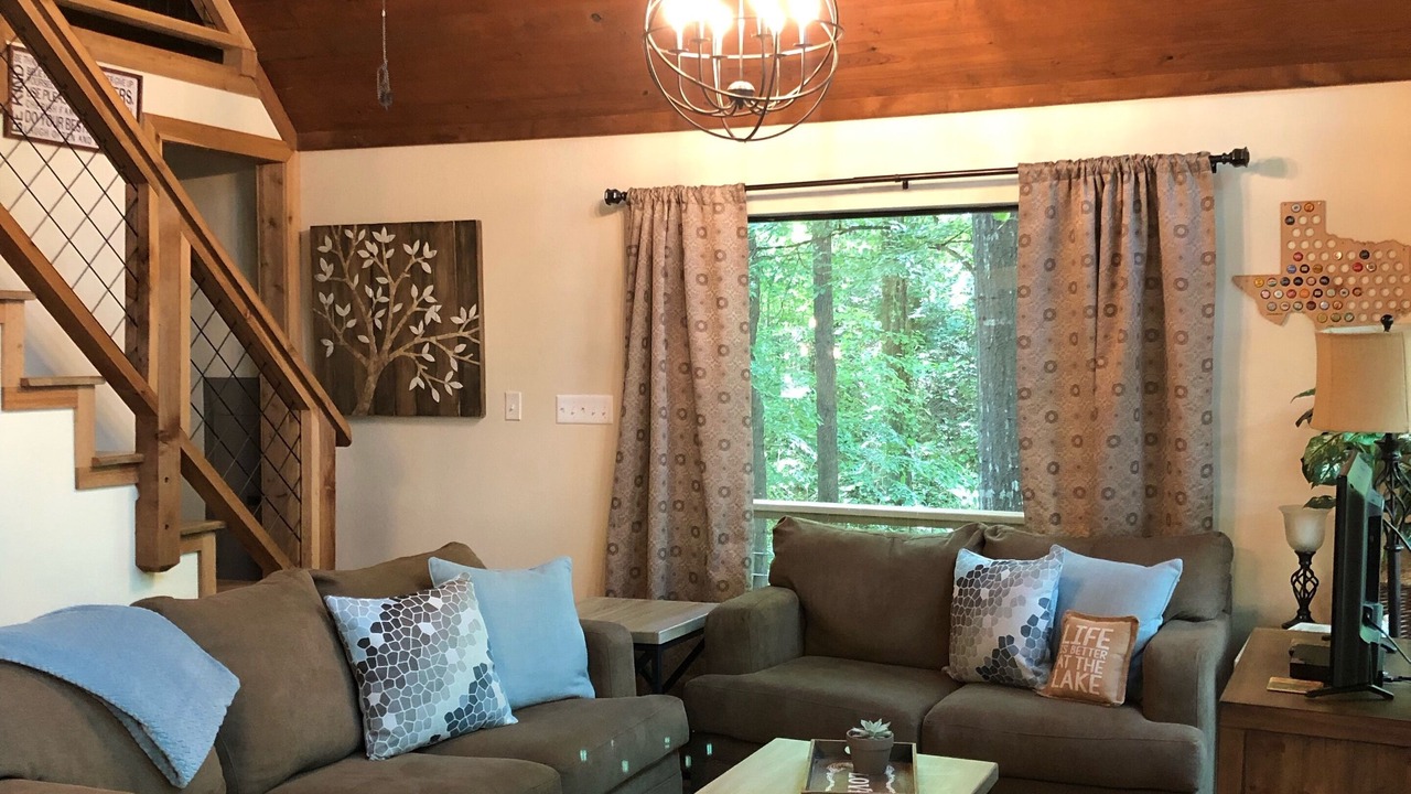 Photo of Livingroom in Scroggins