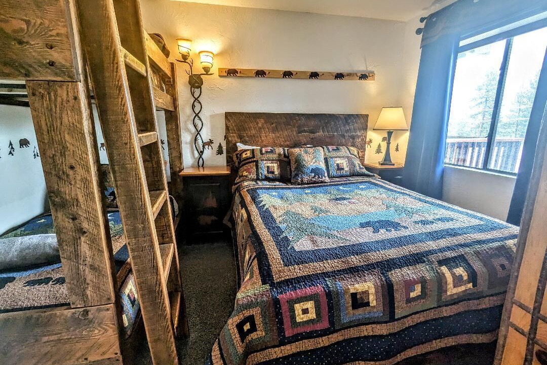 Photo of Bedroom in Big Bear Lake