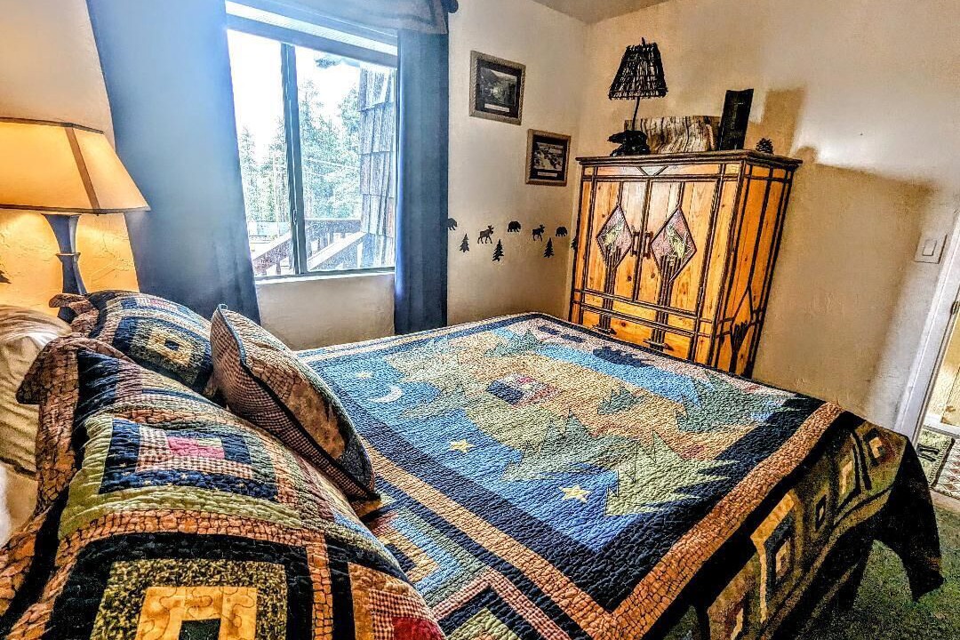 Photo of Bedroom in Big Bear Lake