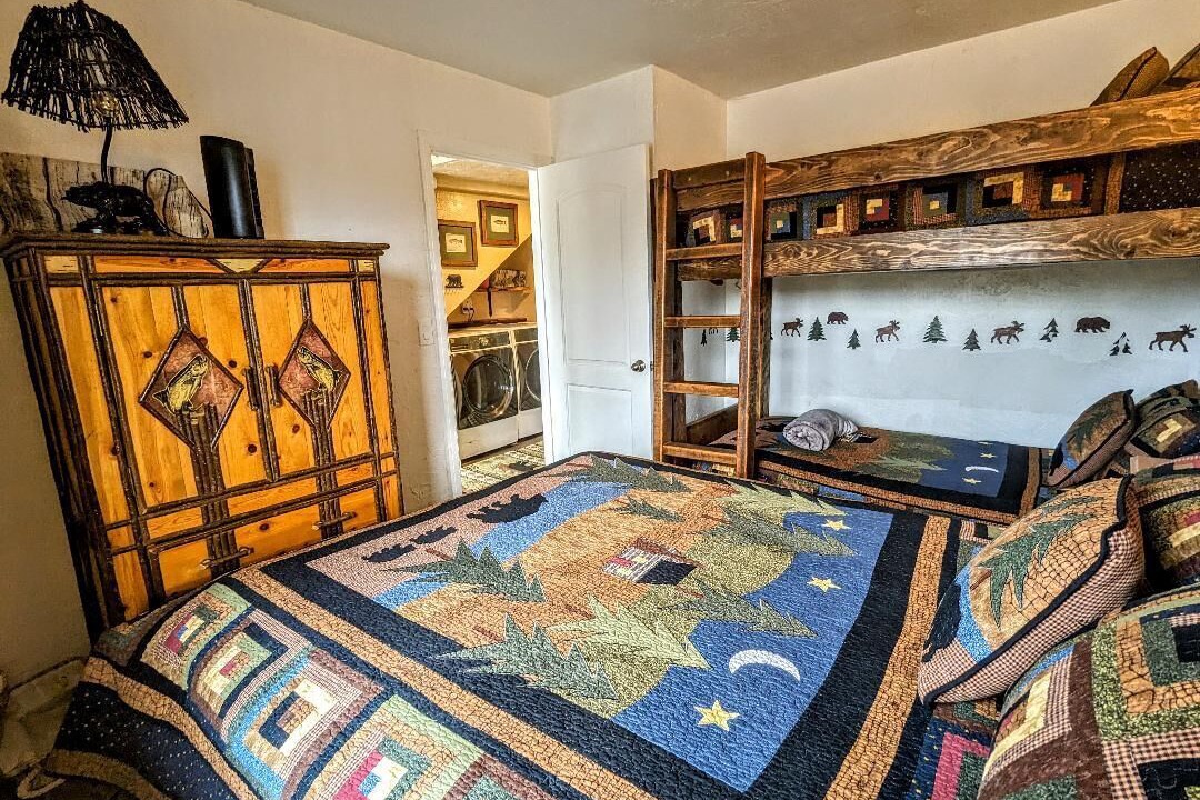 Photo of Bedroom in Big Bear Lake