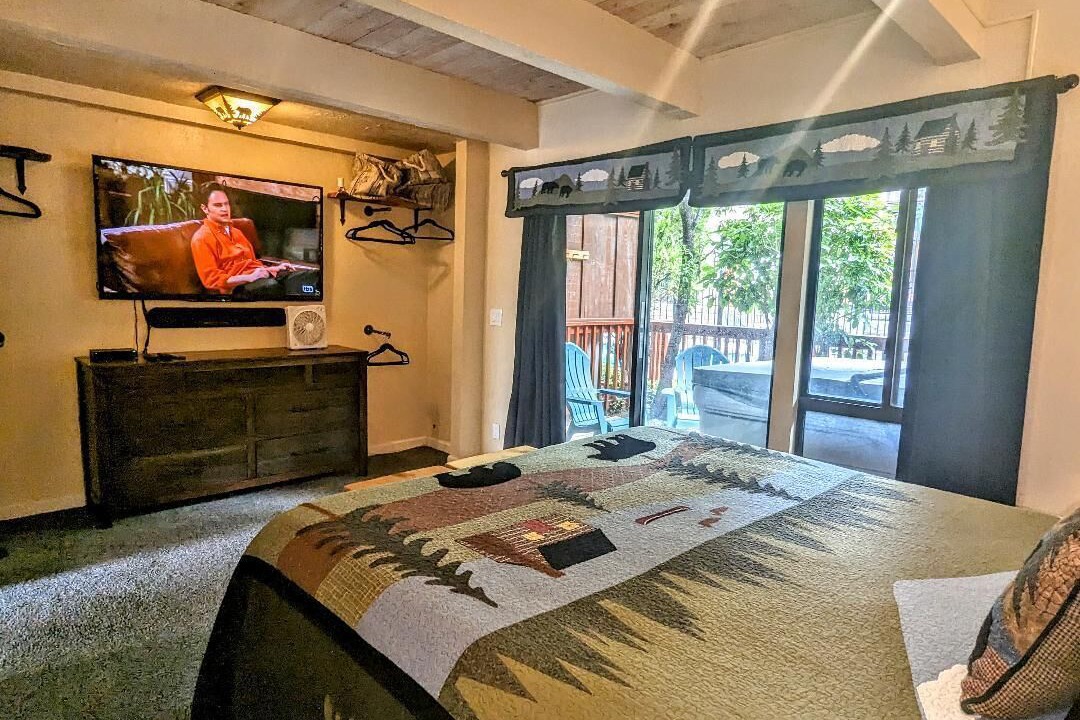 Photo of Bedroom in Big Bear Lake