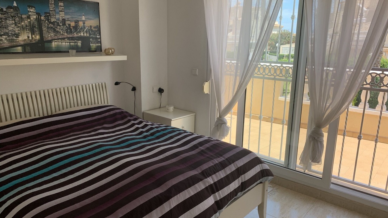 Photo of Bedroom in La Florida