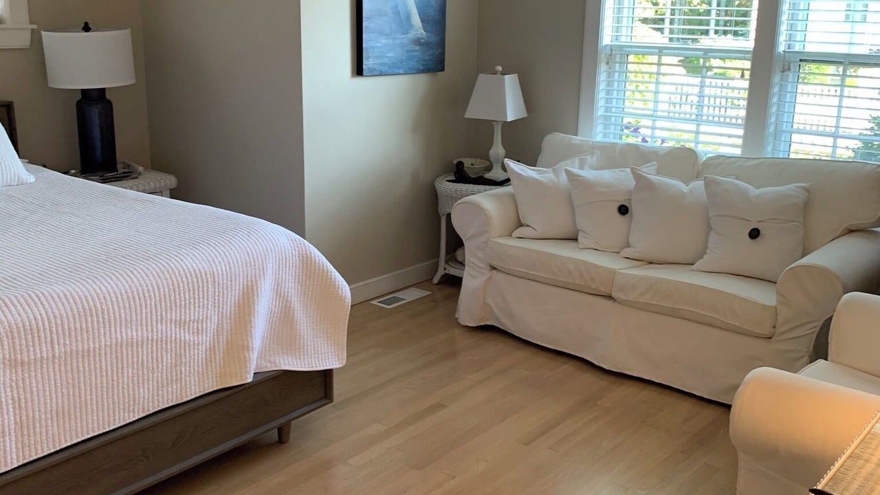 Photo of Bedroom in West of Town