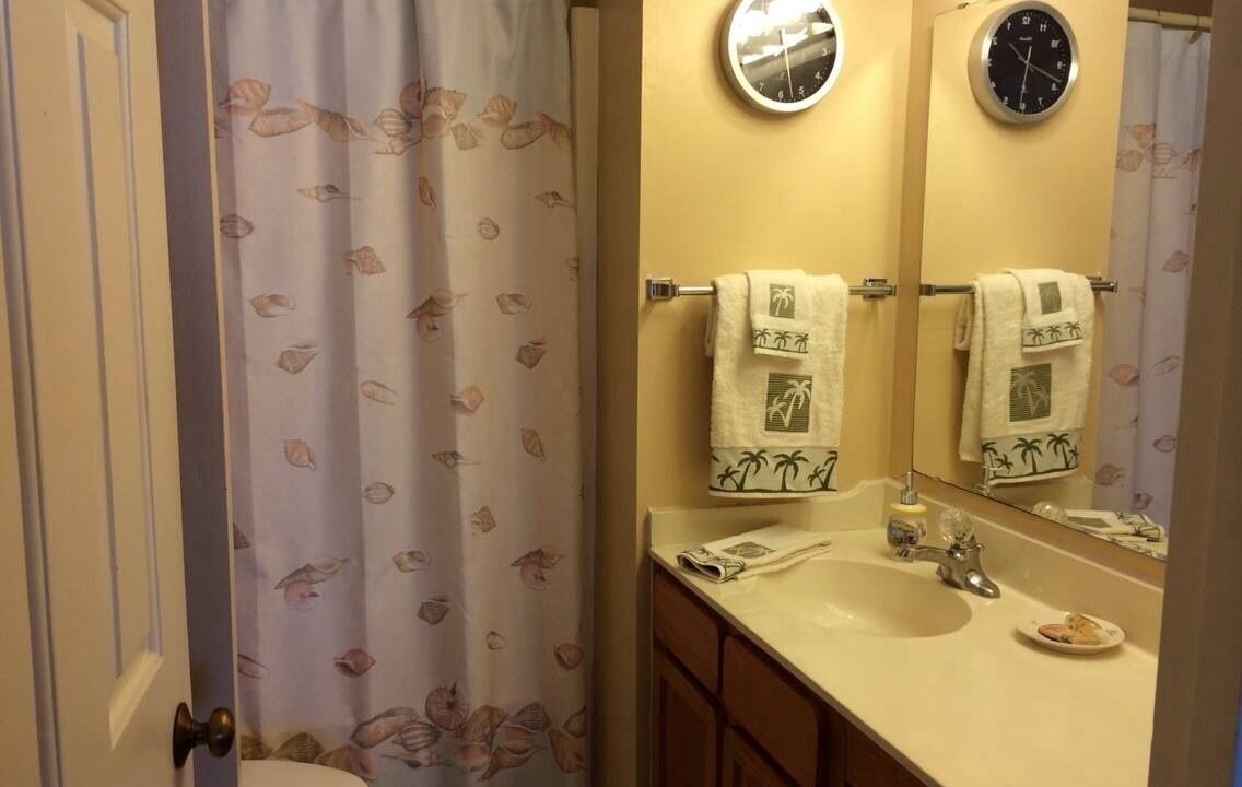 Photo of Bathroom in Garden City