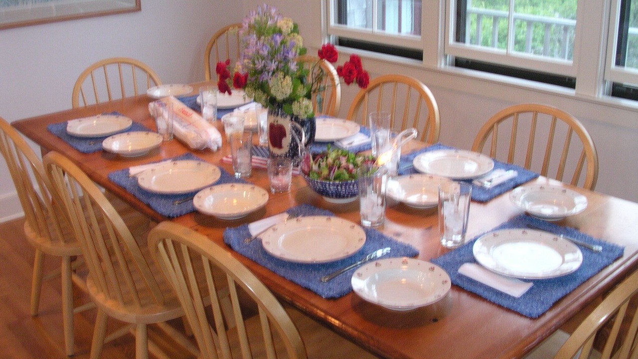 Photo of Others in Tom Nevers