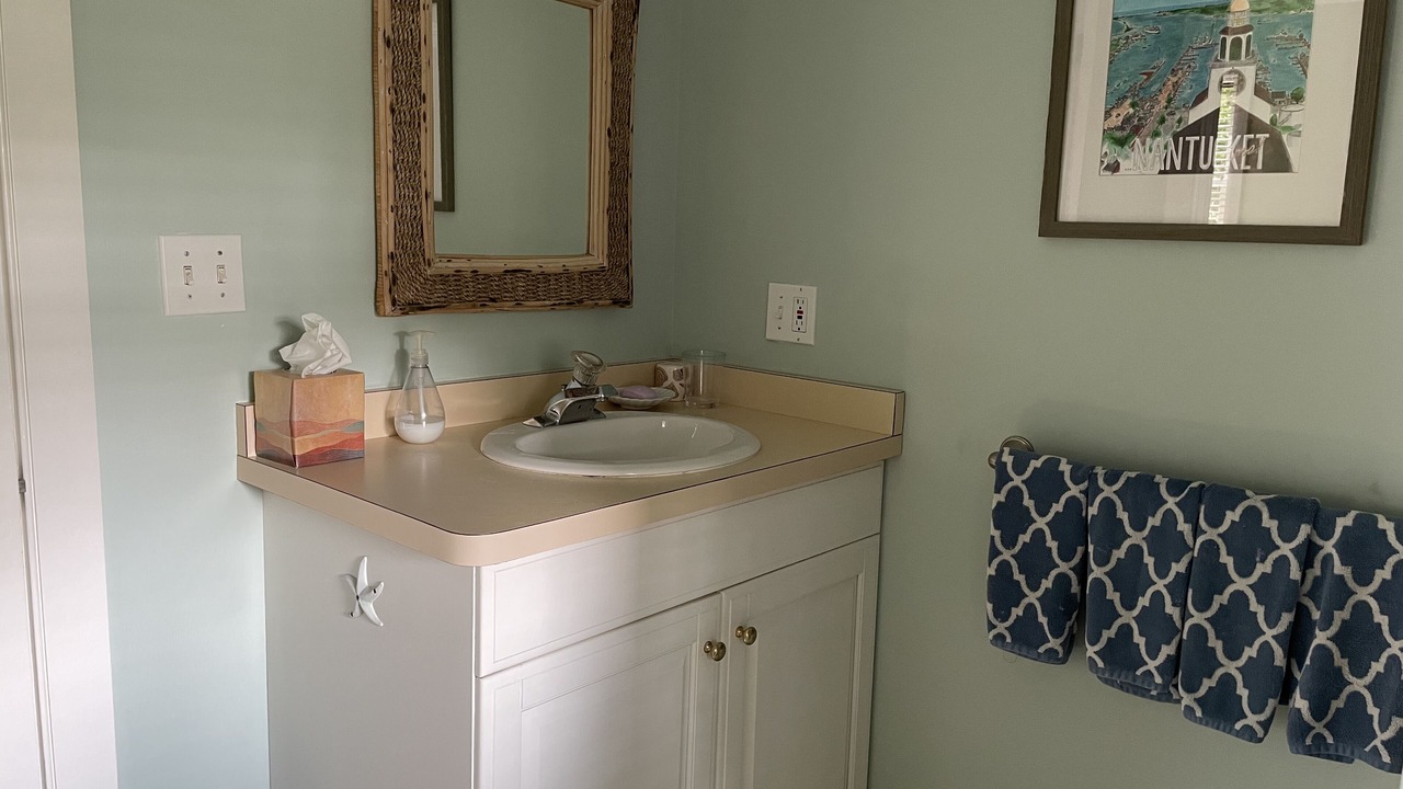 Photo of Bathroom in Tom Nevers