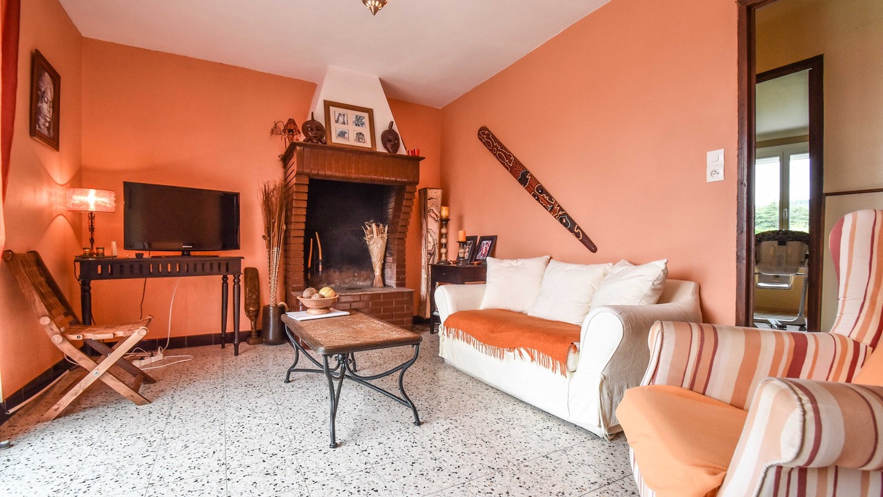 Photo of Livingroom in Talairan