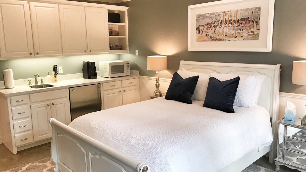 Photo of Bedroom in Greenland Hills
