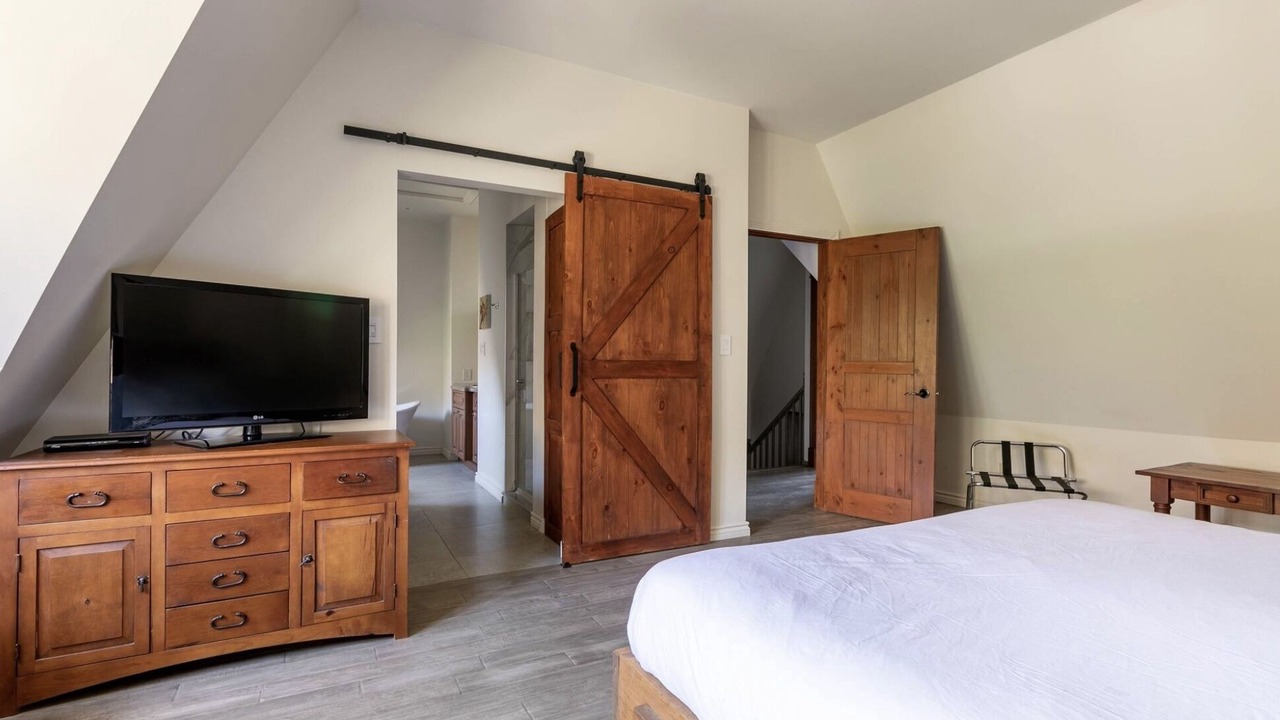 Photo of Bedroom in Mont-Tremblant