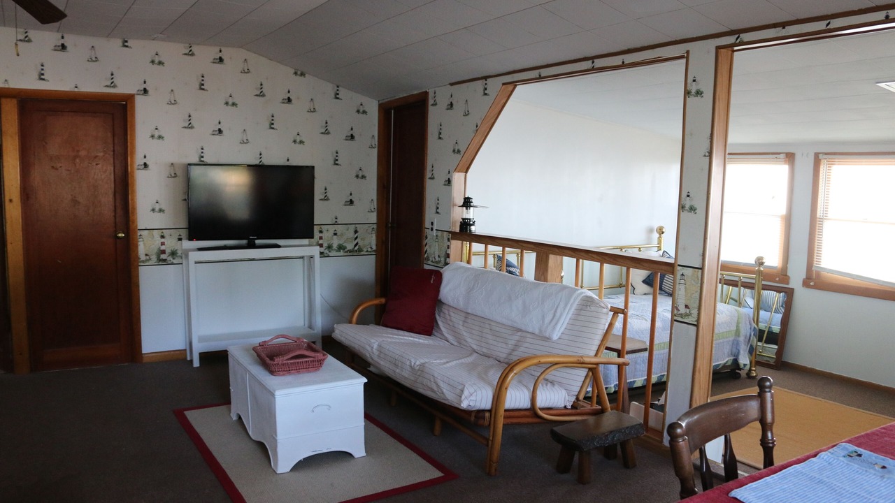 Photo of Livingroom in Town of Yates