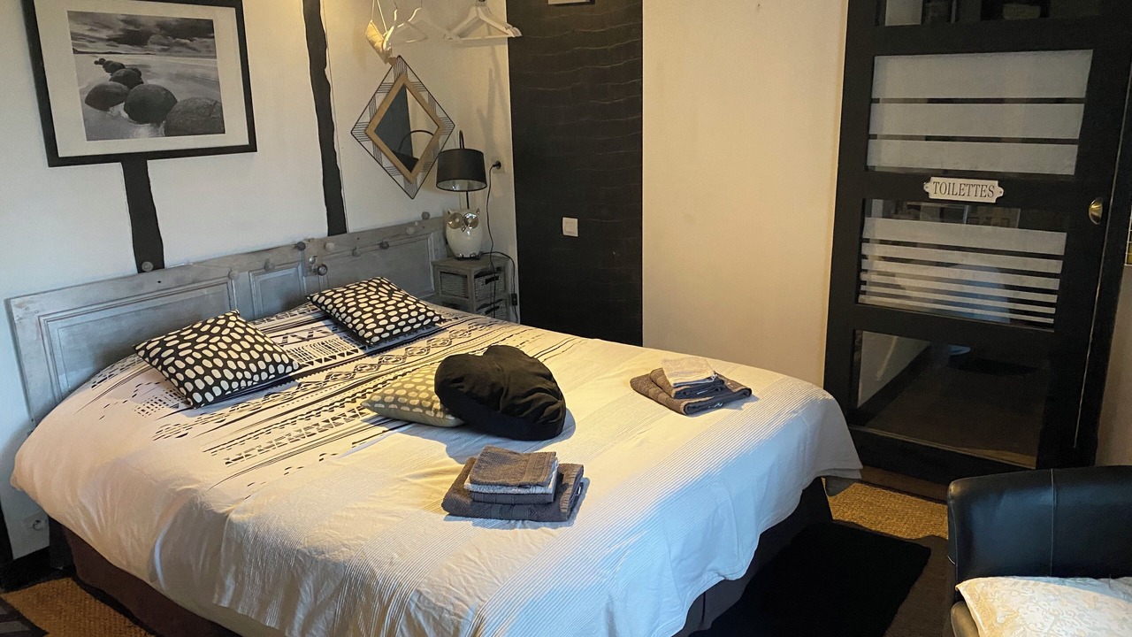 Photo of Bedroom in Saint-Maurice-Etusson