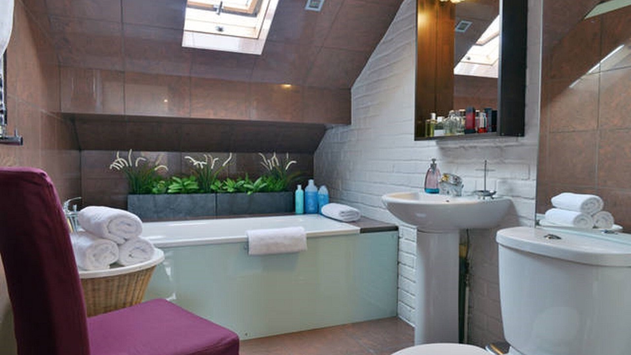 Photo of Bathroom in West Ealing