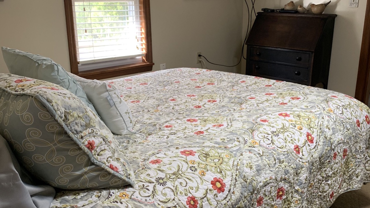 Photo of Bedroom in Greeneville