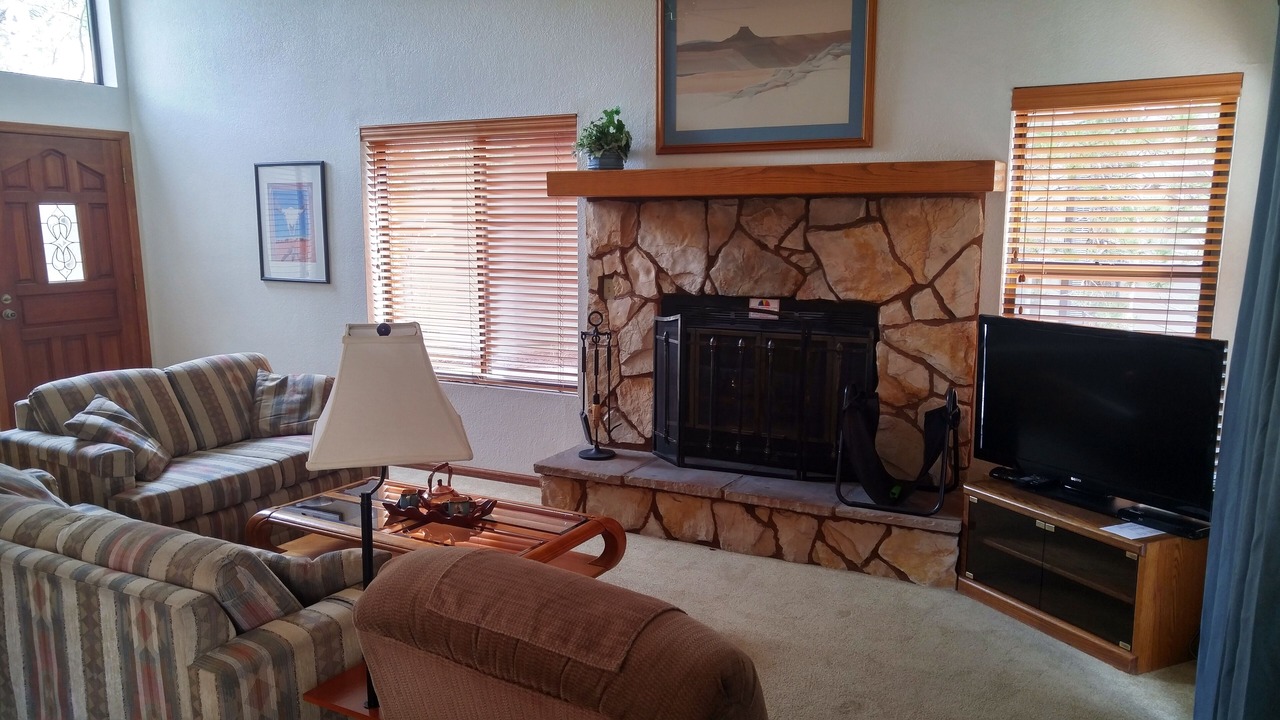 Photo of Livingroom in Pinetop