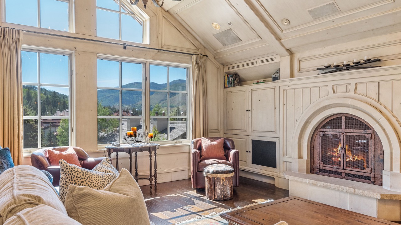 Photo of Livingroom in Vail