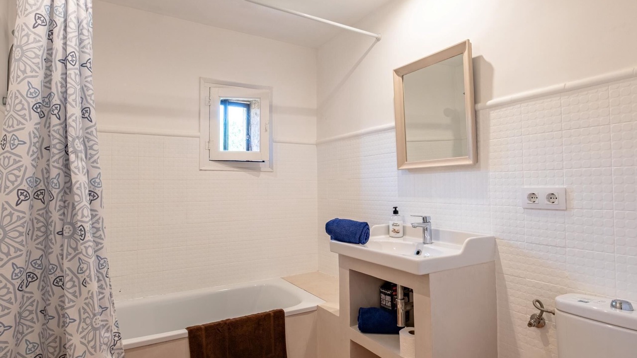 Photo of Bathroom in La Tallada d'Emporda